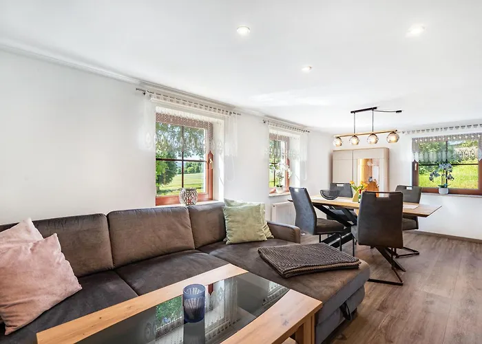 Am Augusttal * Hainewalde